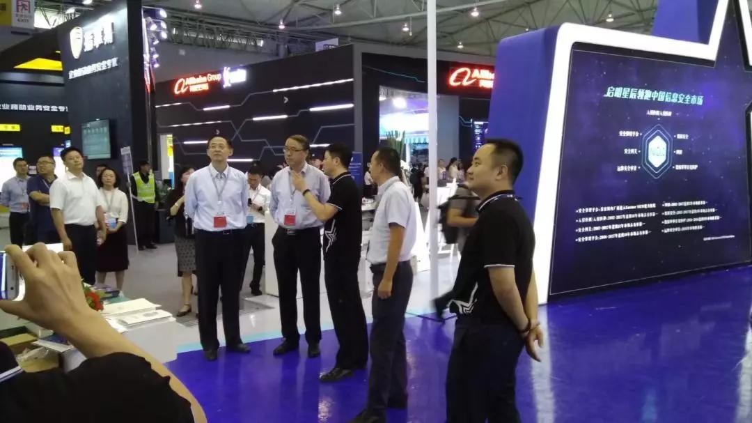 ��ҳ| 888���ŵ�����Ϸ�ٷ���վ